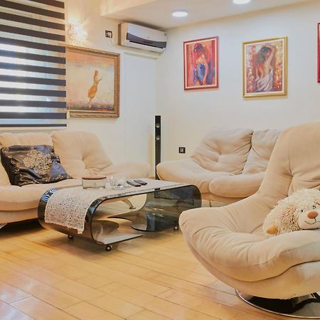 Diamond Butterfly Apartment สโกเปีย ภายนอก รูปภาพ