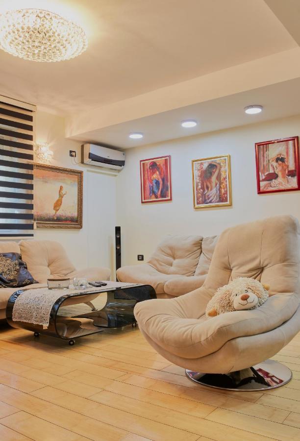 Diamond Butterfly Apartment สโกเปีย ภายนอก รูปภาพ