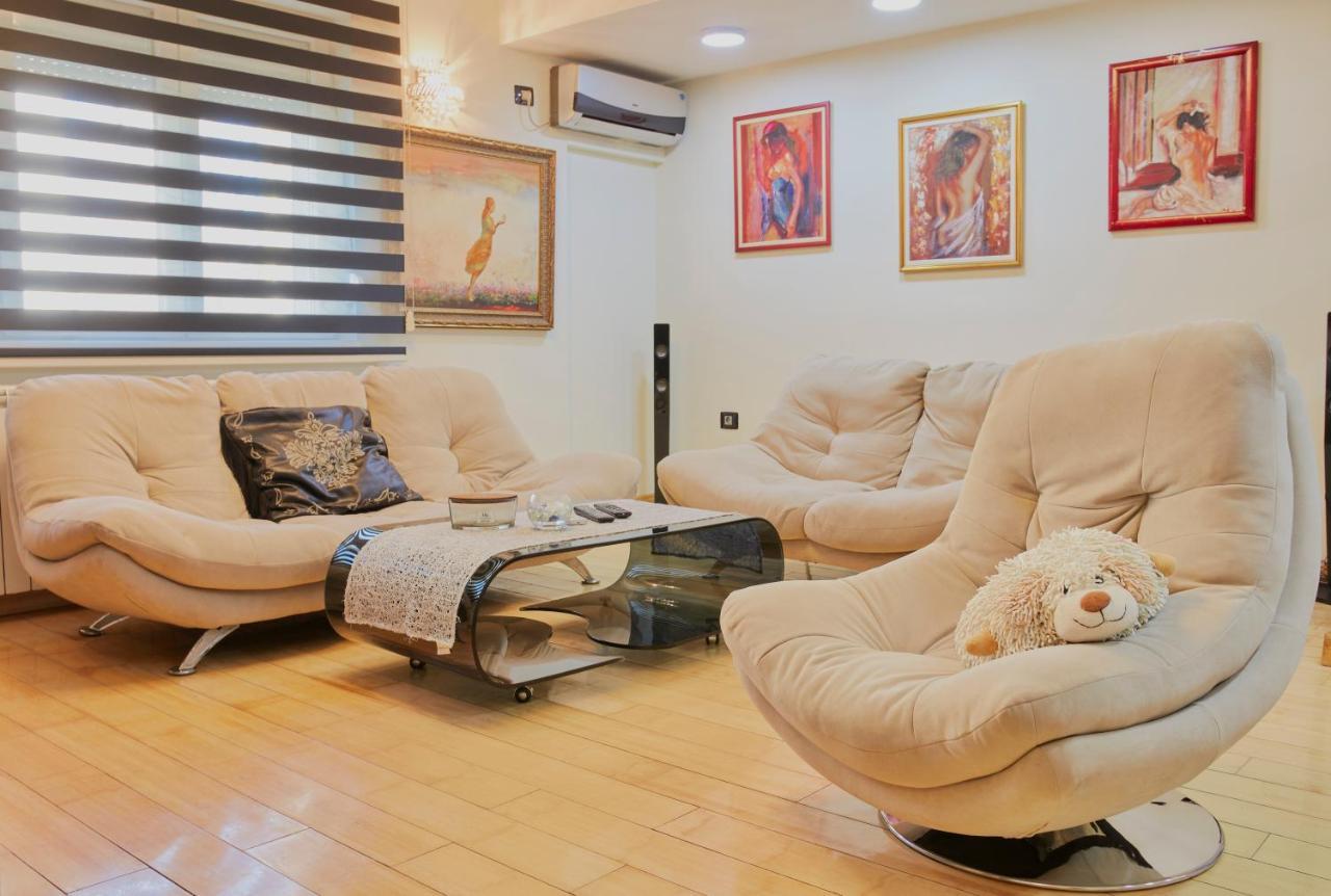 Diamond Butterfly Apartment สโกเปีย ภายนอก รูปภาพ